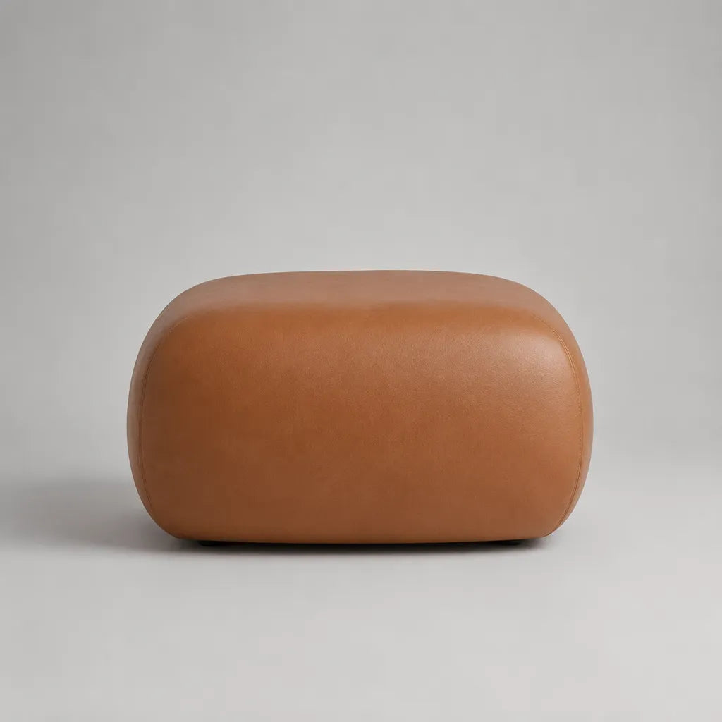 Rechteckiger Fuß- und Sitzhocker aus PU-Kunstleder mit Schaumstoffpolster, Cognacbraun, 60 × 45 × 38 cm